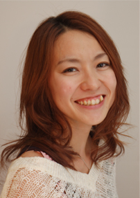 ソフト縮毛矯正後のフロント写真です。（ヘアアイロン使用）