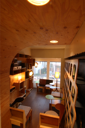 待ち合いは、スタッフが１番気に入っている場所です。