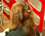 縮毛矯正をかける部分のみブロッキングしています。